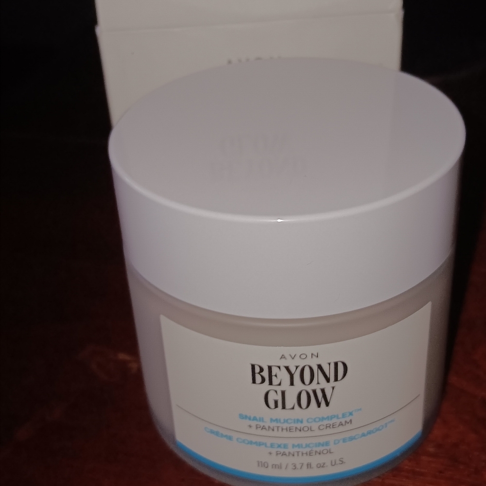 Snail Mucin Complex +Panthenol Cream Avon Beyond Glow